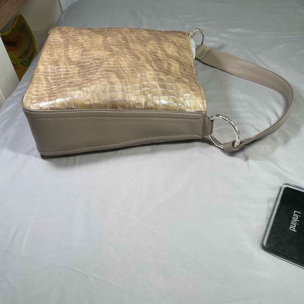 Brighton Taupe Croc-Embossed Leather Shoulder Bag – Excellent Condition - Picture 2 of 12